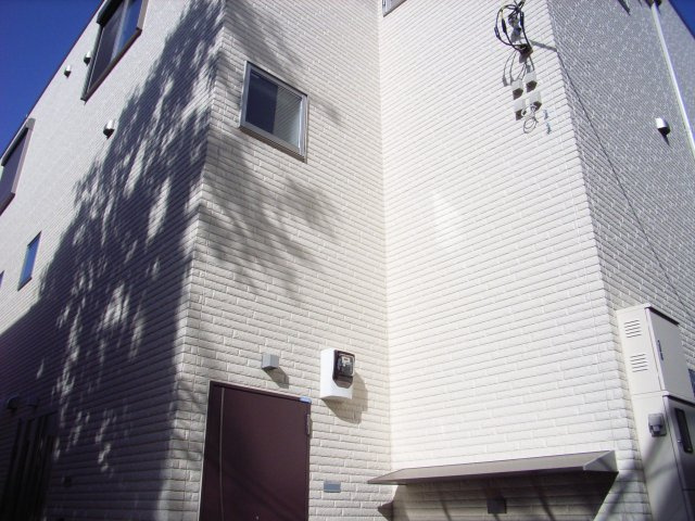 サンスイの外観