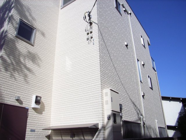 サンスイの外観