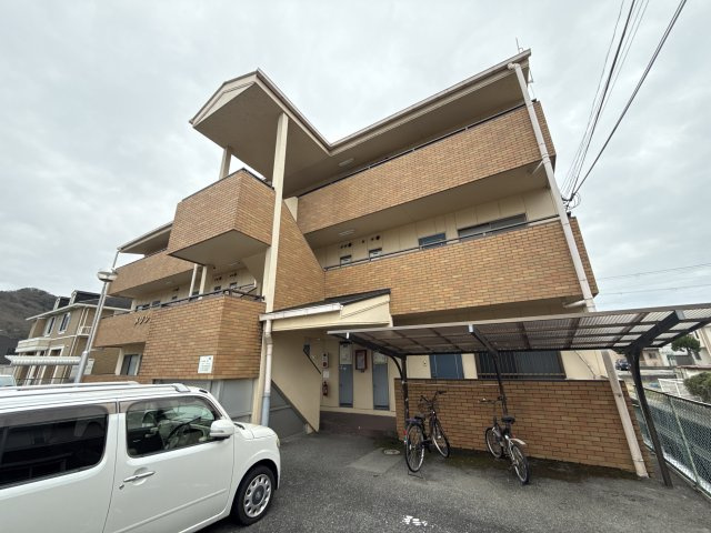 メゾン大半田の外観