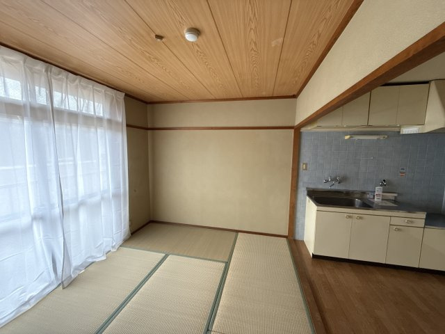 メゾン大半田の和室
