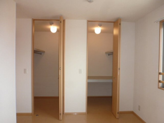 【洋室】 | エスベランサ　Ｂ