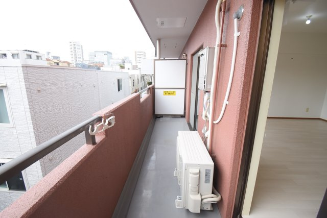 ARTS SHIROKANE(アーツシロカネ)のバルコニー