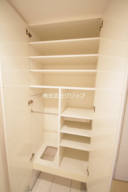 ルネ・ブランシュ横浜海岸通りの収納