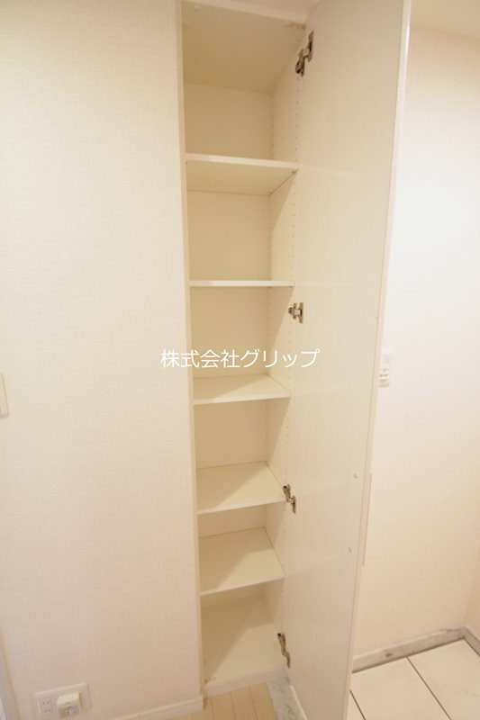 ルネ・ブランシュ横浜海岸通りの収納