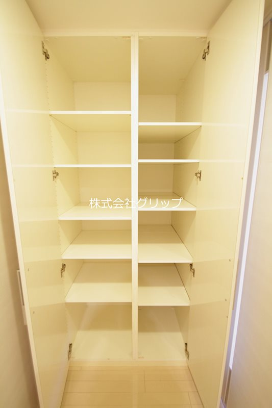 ルネ・ブランシュ横浜海岸通りの収納