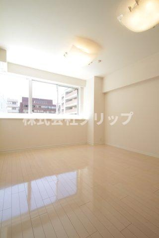 ルネ・ブランシュ横浜海岸通りの居間・リビング