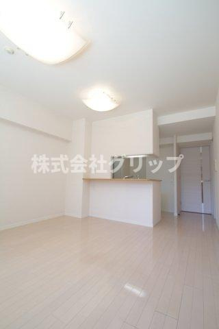 ルネ・ブランシュ横浜海岸通りの居間・リビング
