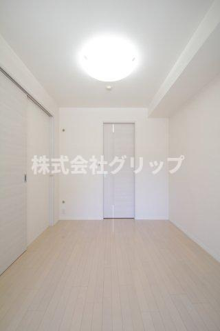 ルネ・ブランシュ横浜海岸通りの洋室