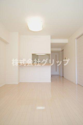 ルネ・ブランシュ横浜海岸通りの居間・リビング