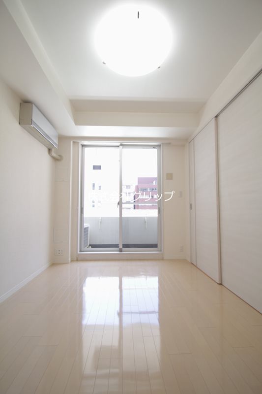 ルネ・ブランシュ横浜海岸通りの寝室