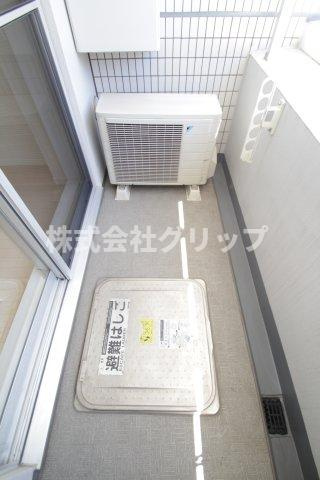ルネ・ブランシュ横浜海岸通りのバルコニー