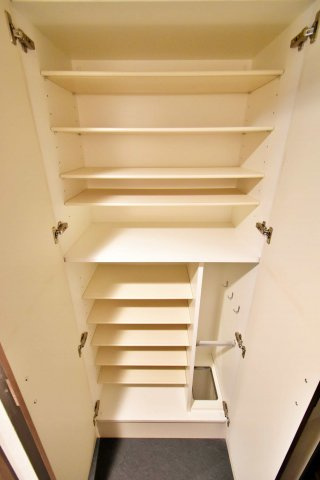 プレサンス立売堀パークシティの収納