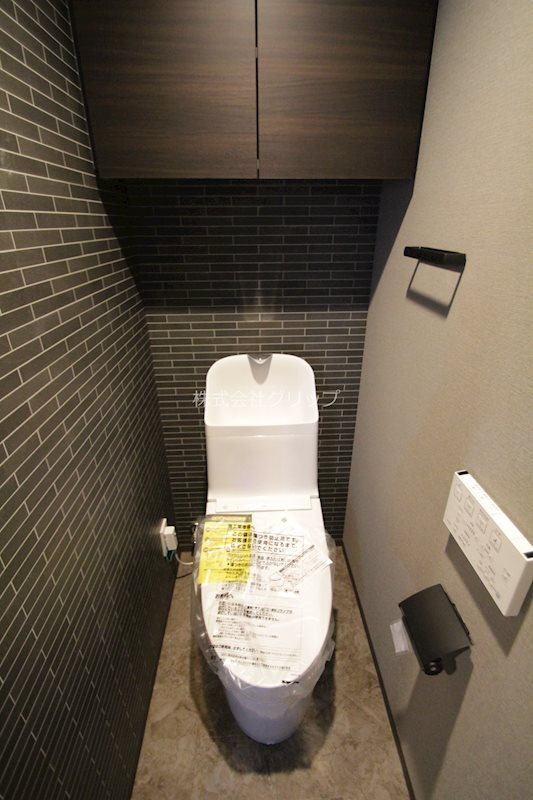 Le'a横濱阪東橋弐番館のトイレ