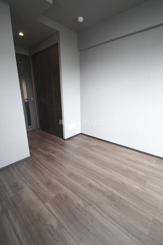 Le'a横濱阪東橋弐番館の洋室