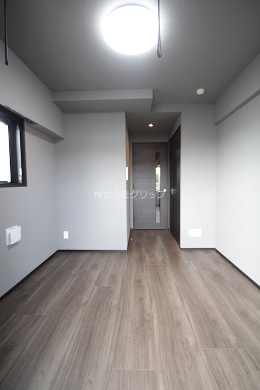 Le'a横濱阪東橋弐番館の居間・リビング