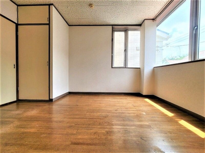 【居間・リビング】 | 篠崎マンション | 使いやすい居間です