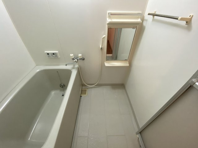 ウエストリバーBの浴室