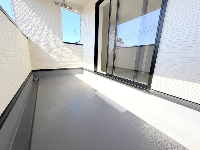 あきる野市野辺全３棟　新築分譲のバルコニー