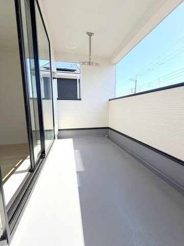 あきる野市野辺全３棟　新築分譲のバルコニー