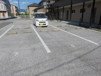 【駐車場】 | ゼフィールⅡ