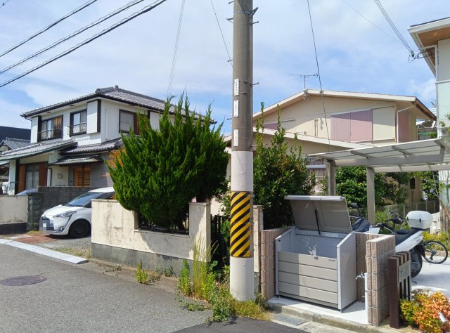 和歌山市内原・ｵｰﾅｰﾁｪﾝｼﾞ中古戸建・54714の前面道路含む現地写真