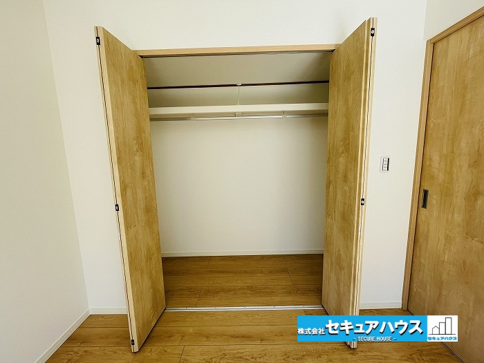 【今からご案内可能】知多市旭桃台　中古戸建の収納|【収納】
◆全居室収納付きのお家です♪