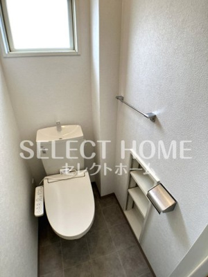 【トイレ】 | セジュールながねB | 落ち着いた色調のトイレです