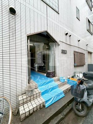 【エントランス】 | クリスタル葵 | 毎日通るエントランスはこのようになっています