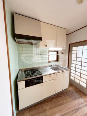 【キッチン】 | クリスタル葵 | きれいなキッチンです