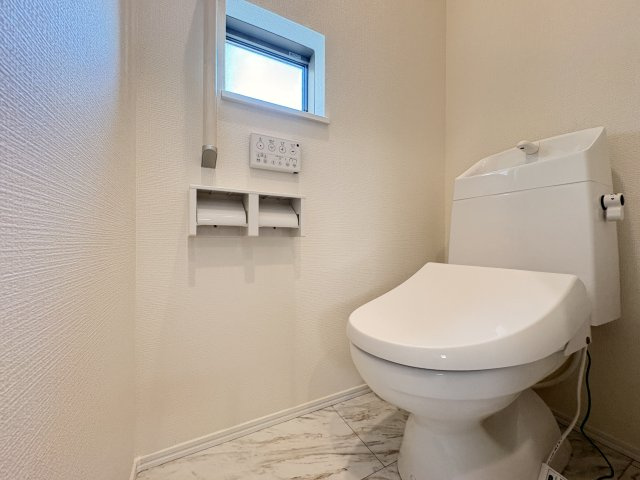 神戸市垂水区南多聞台３丁目新築戸建Ｂ号棟のトイレ