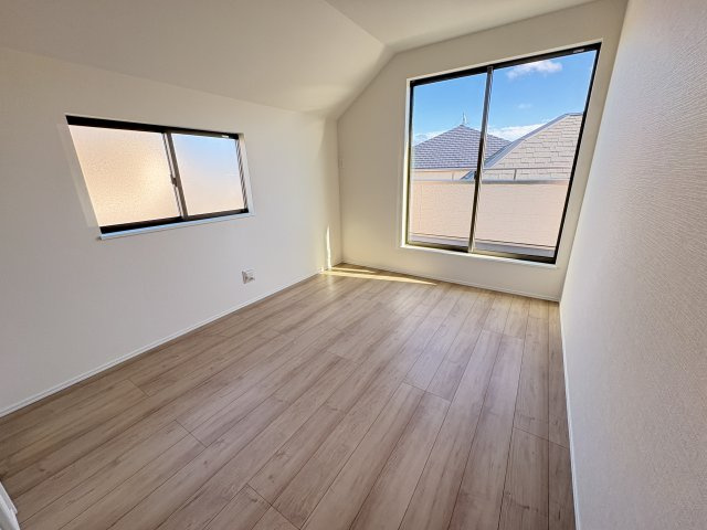 神戸市垂水区南多聞台３丁目新築戸建Ｂ号棟の洋室