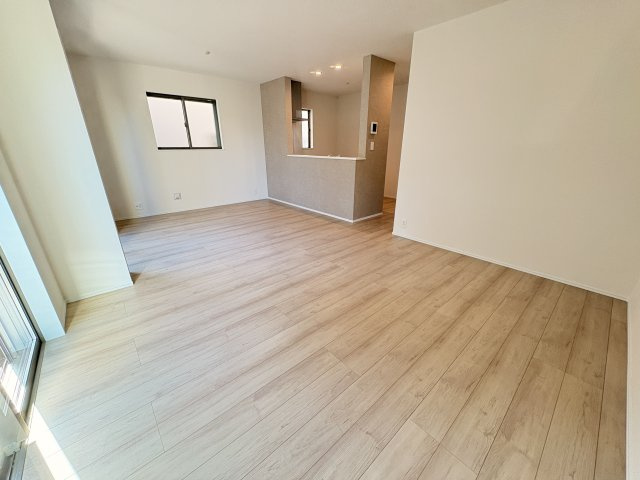 神戸市垂水区南多聞台３丁目新築戸建Ｂ号棟の居間・リビング