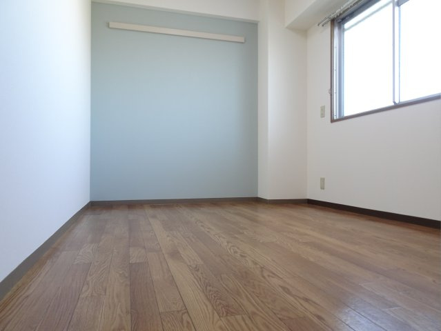 ヴィラフロレアールの洋室