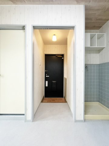 ハイツ伊世の玄関
