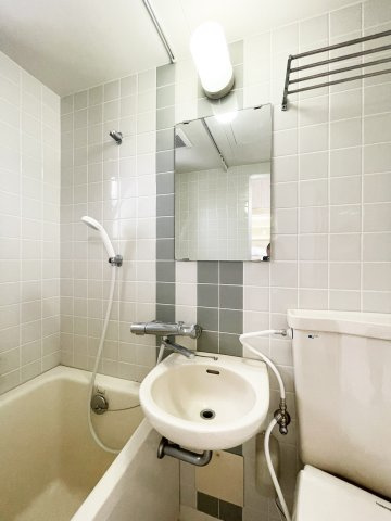 ハイツ伊世の洗面所