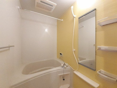 【浴室】 | プリムロ－ズⅢ | お風呂です