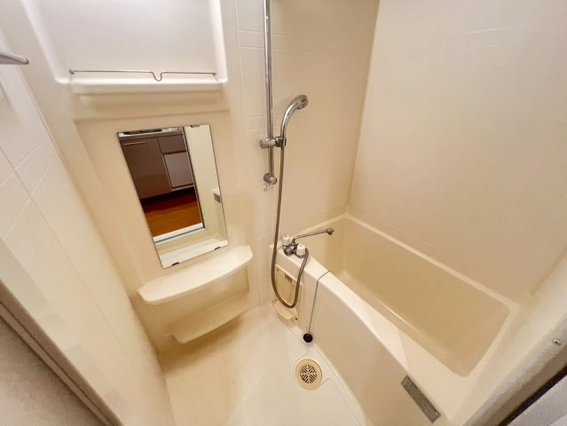 エステムコート神戸県庁前Ⅲフィエルテの浴室