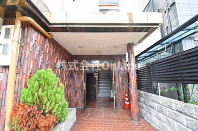 【エントランス】 | ライラックレインボー北木の本