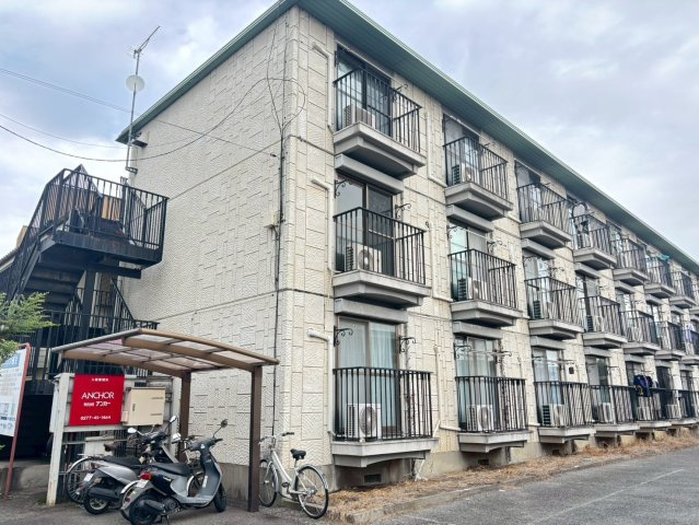 メゾン藤生の外観