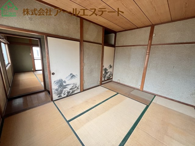 加古川市別府町本町2丁目　山陽本線「別府駅」まで徒歩12分の寝室