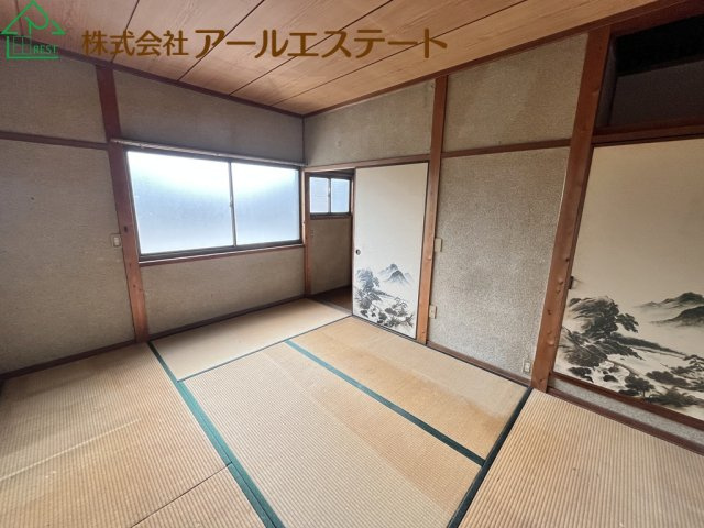 加古川市別府町本町2丁目　山陽本線「別府駅」まで徒歩12分の和室