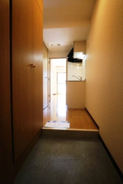 スカイコート中野第２の玄関