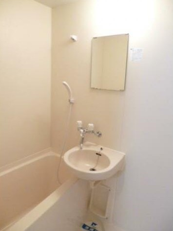 スカイコート中野第２の浴室