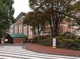 私立玉川学園中学部まで1555m