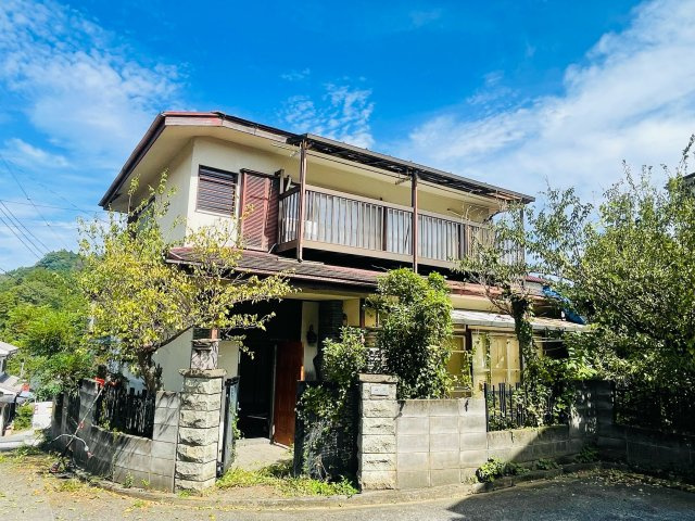 あきる野市入野　古家付売地の外観|日当たり良好！