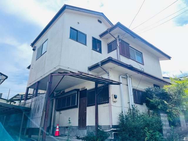 あきる野市入野　古家付売地の外観