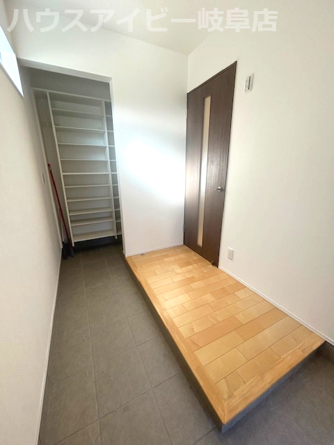 【玄関】の画像