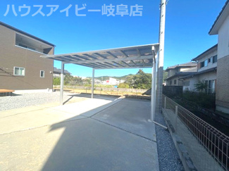 【駐車場】 | 岐阜市粟野西！シンプルホーム施工の築3年！敷地広々75坪！お車3台以上可能！岩野田北小学校！ | 岐阜市粟野西！シンプルホーム施工の築3年！敷地広々75坪！お車3台以上可能！岩野田北小学校！