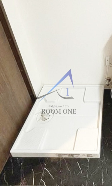 クラヴィール上野田原町の設備|洗濯機置き場です。