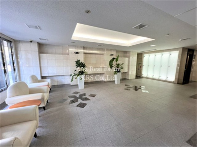 【ロビー】 | リーガル京町堀 | 開放感のある広々としたロビーです♪